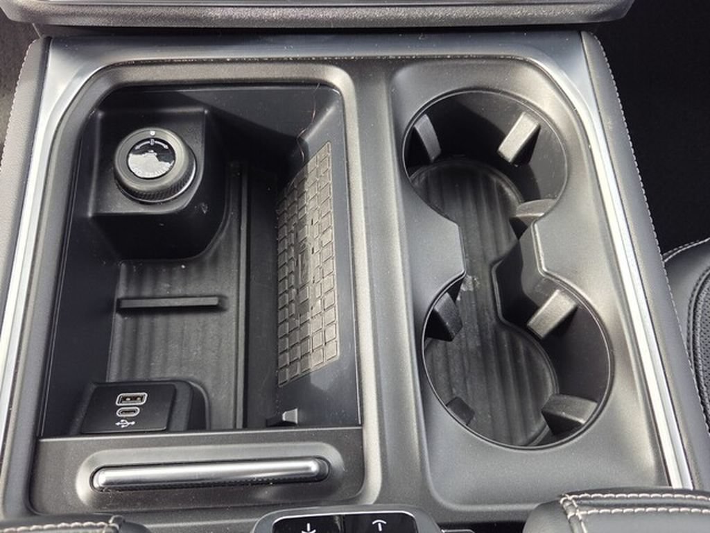 Used 2025 Ford Expedition Platinum AWD/4WD image 22