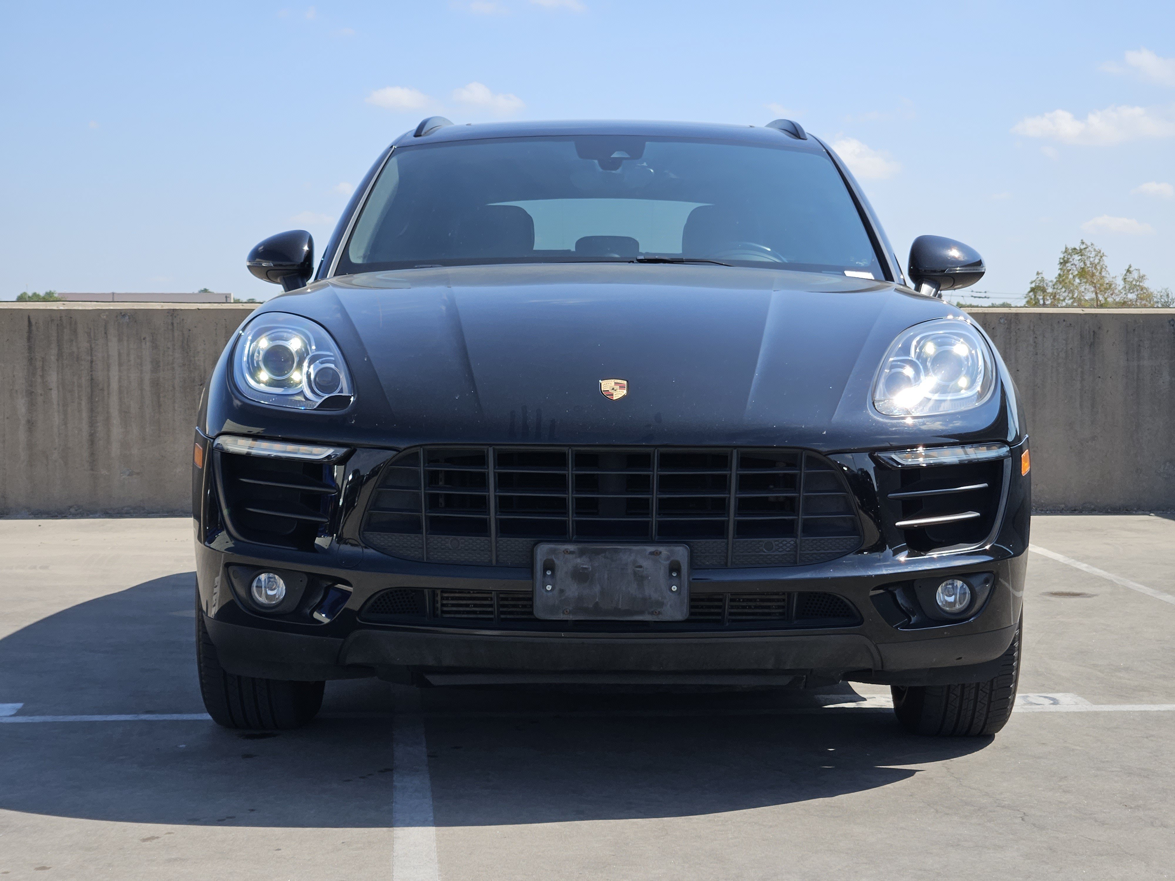 Certified 2017 Porsche Macan AWD/4WD image 11