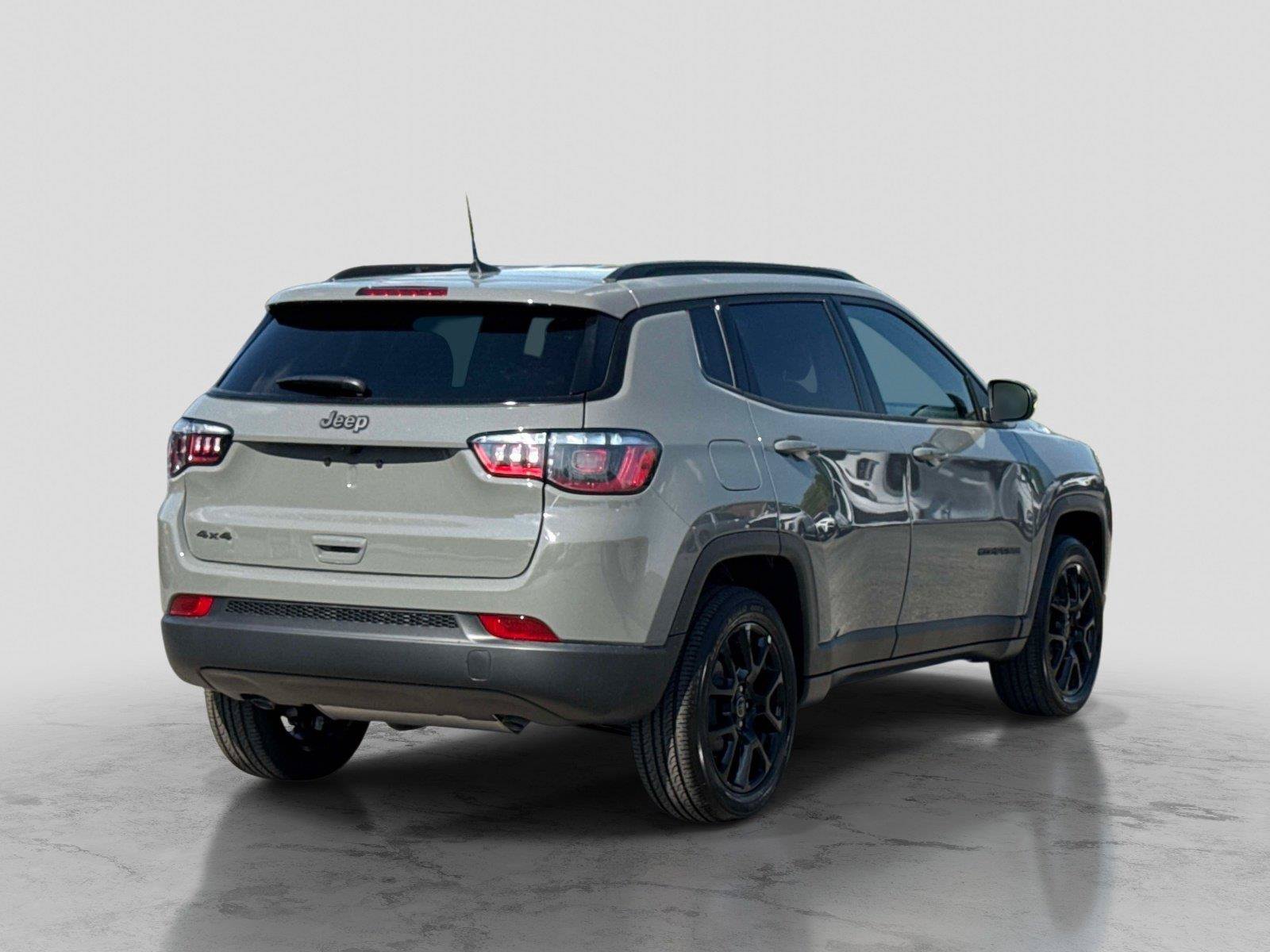 New 2026 Jeep Compass Latitude AWD/4WD image 5