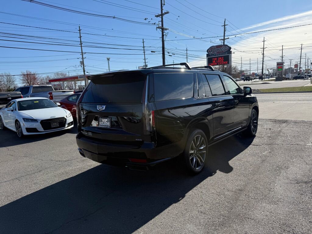 Used 2021 Cadillac Escalade ESV Sport w/ Driver Assist Tech Package image 7