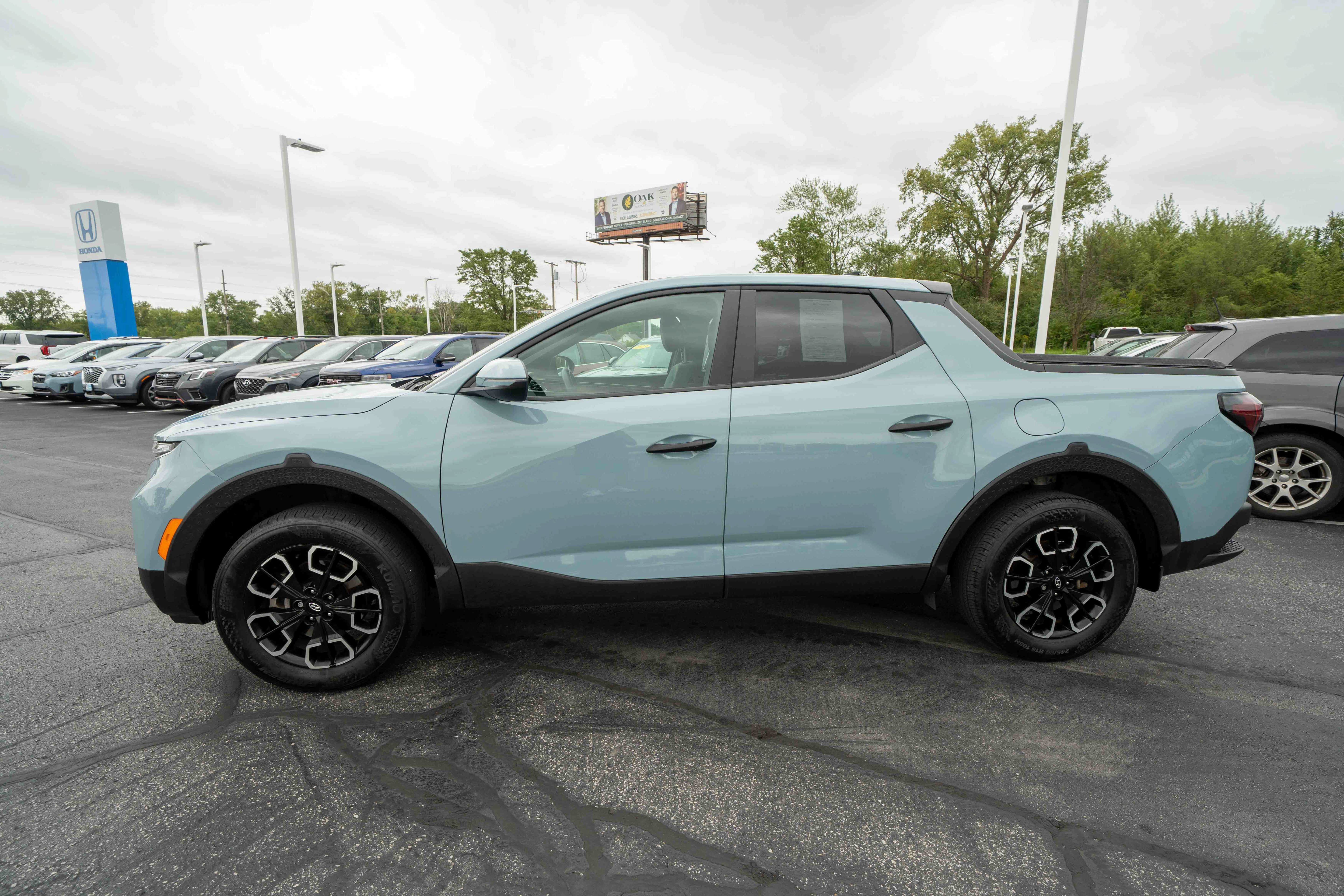 Used 2022 Hyundai Santa Cruz SEL AWD/4WD image 3