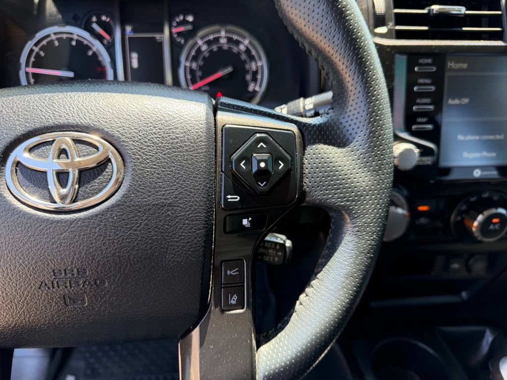Used 2020 Toyota 4Runner TRD Off-Road Premium w/ Moonroof Package AWD/4WD image 18