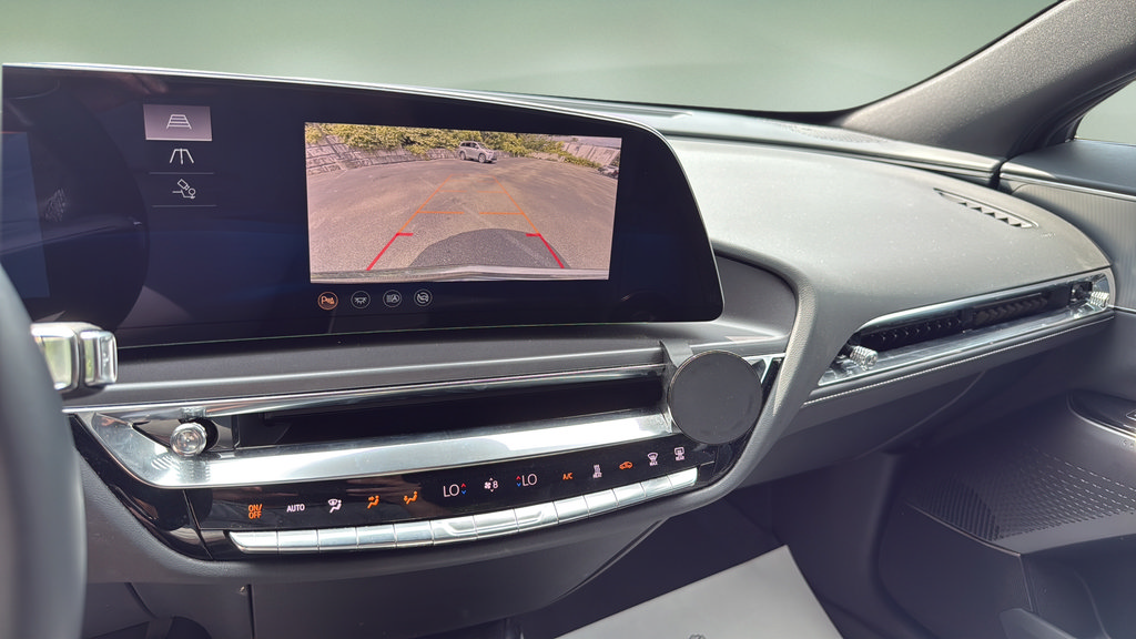 Certified 2024 Cadillac Lyriq Tech AWD/4WD image 39
