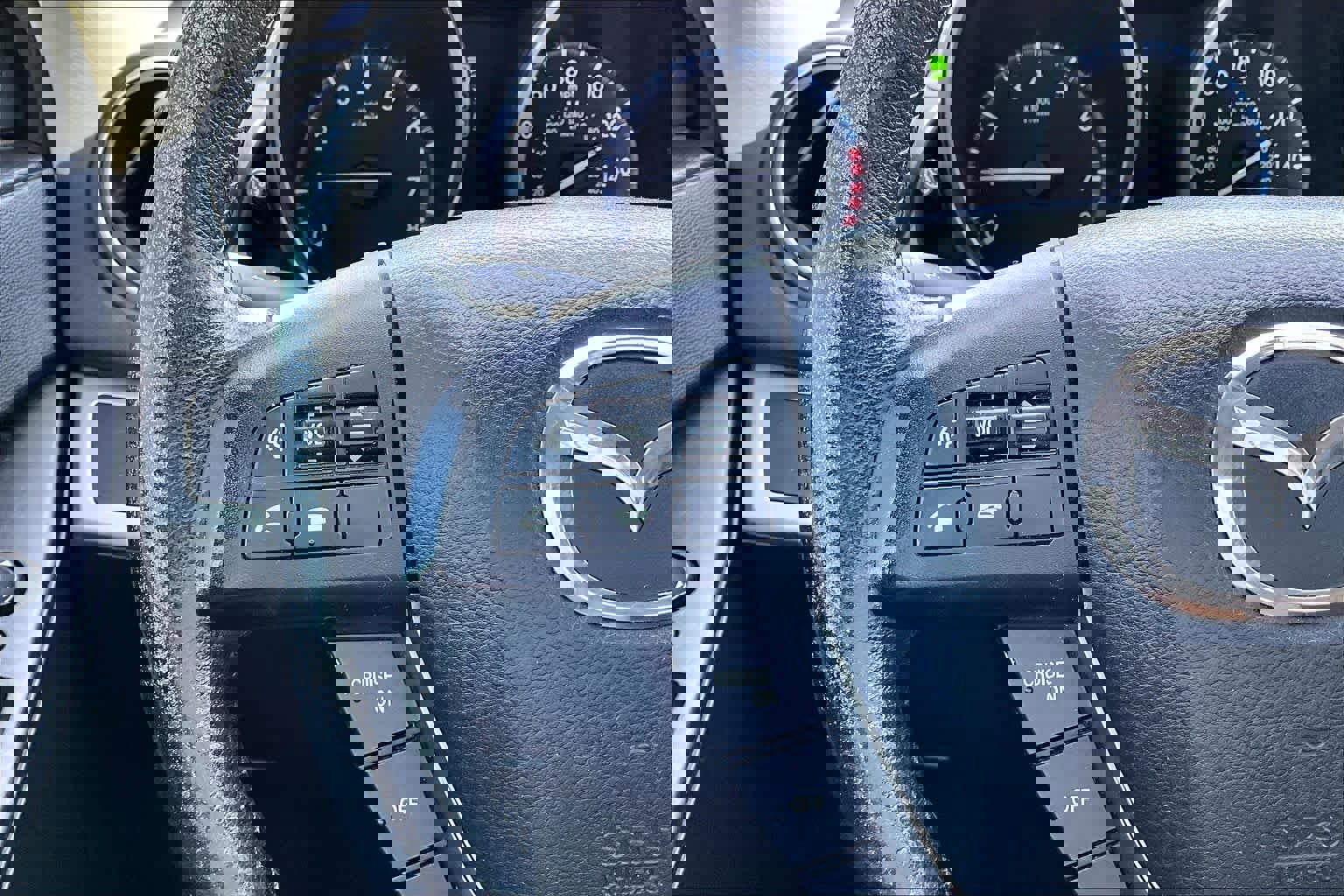 Used 2013 MAZDA MAZDA3 i Grand Touring image 11