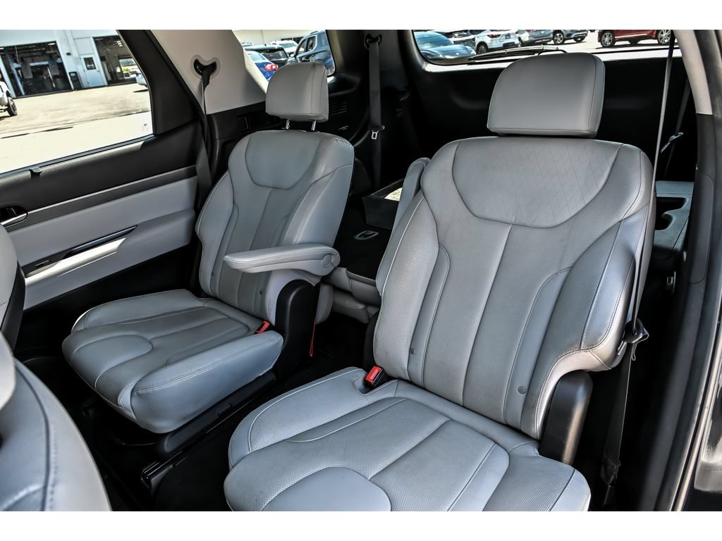 Used 2020 Hyundai Palisade SEL w/ Premium Package AWD/4WD image 17