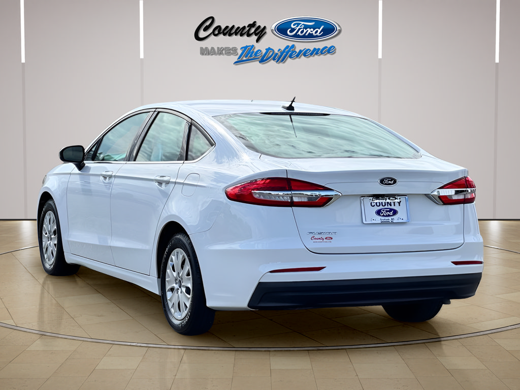 Used 2019 Ford Fusion S FWD image 17