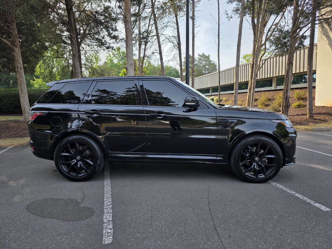 Used 2019 Land Rover Range Rover Sport SVR AWD/4WD image 3