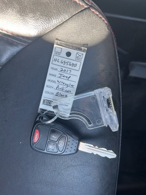 Used 2017 Jeep Wrangler Unlimited Rubicon image 35