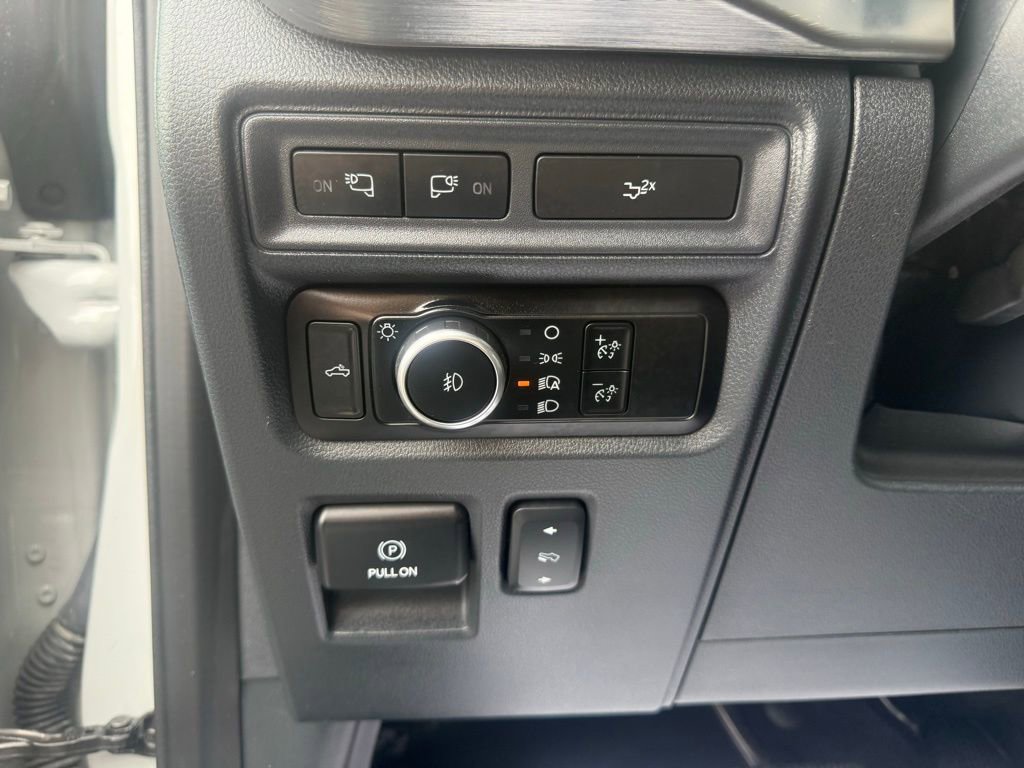 Used 2023 Ford F150 Lariat AWD/4WD image 17