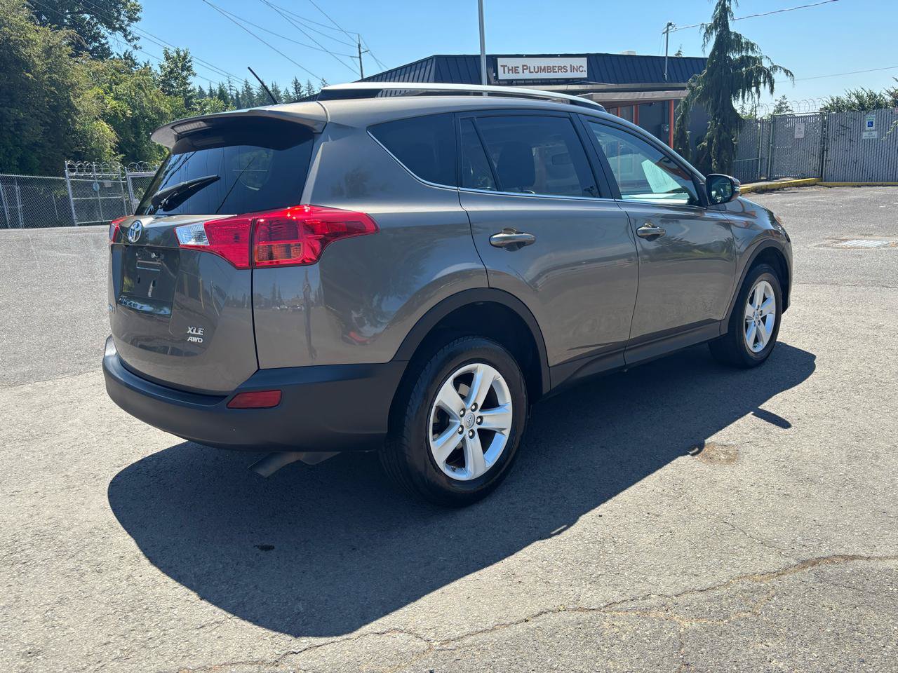 Used 2014 Toyota RAV4 XLE AWD/4WD image 26