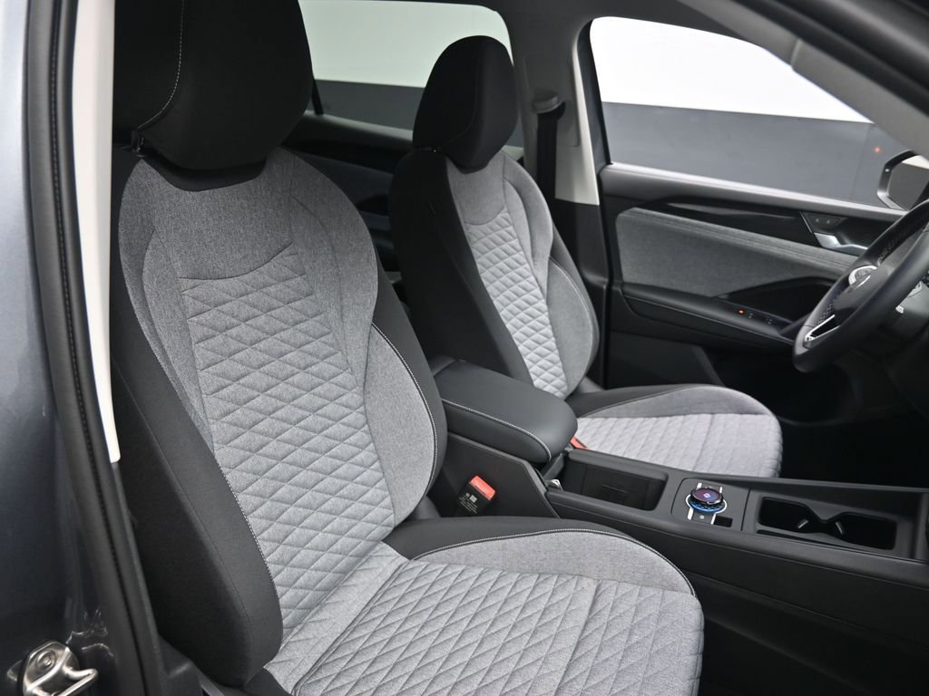 New 2026 Volkswagen Tiguan S FWD image 27