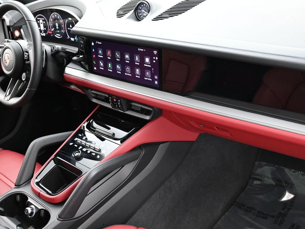 Certified 2025 Porsche Cayenne S image 32