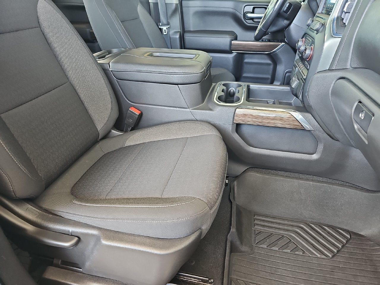 Used 2021 Chevrolet Silverado 1500 LT Trail Boss w/ Bed Protection Package AWD/4WD image 13