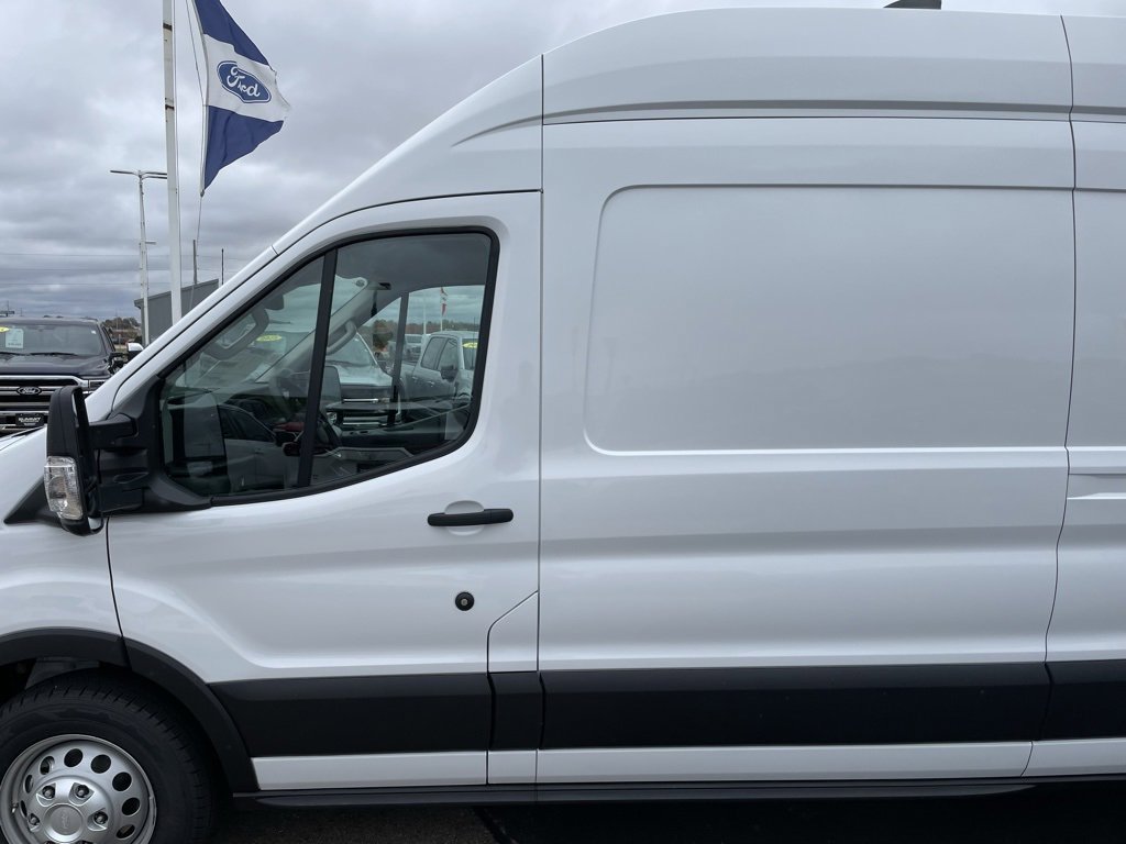 New 2026 Ford Transit 350 148 High Roof DRW AWD image 30