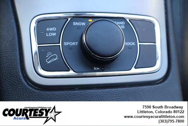 Used 2013 Jeep Grand Cherokee Limited AWD/4WD image 19