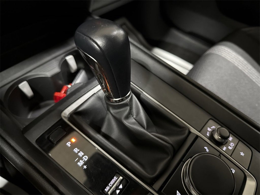 Used 2024 MAZDA CX-50 AWD 2.5 S w/ Preferred Package image 16