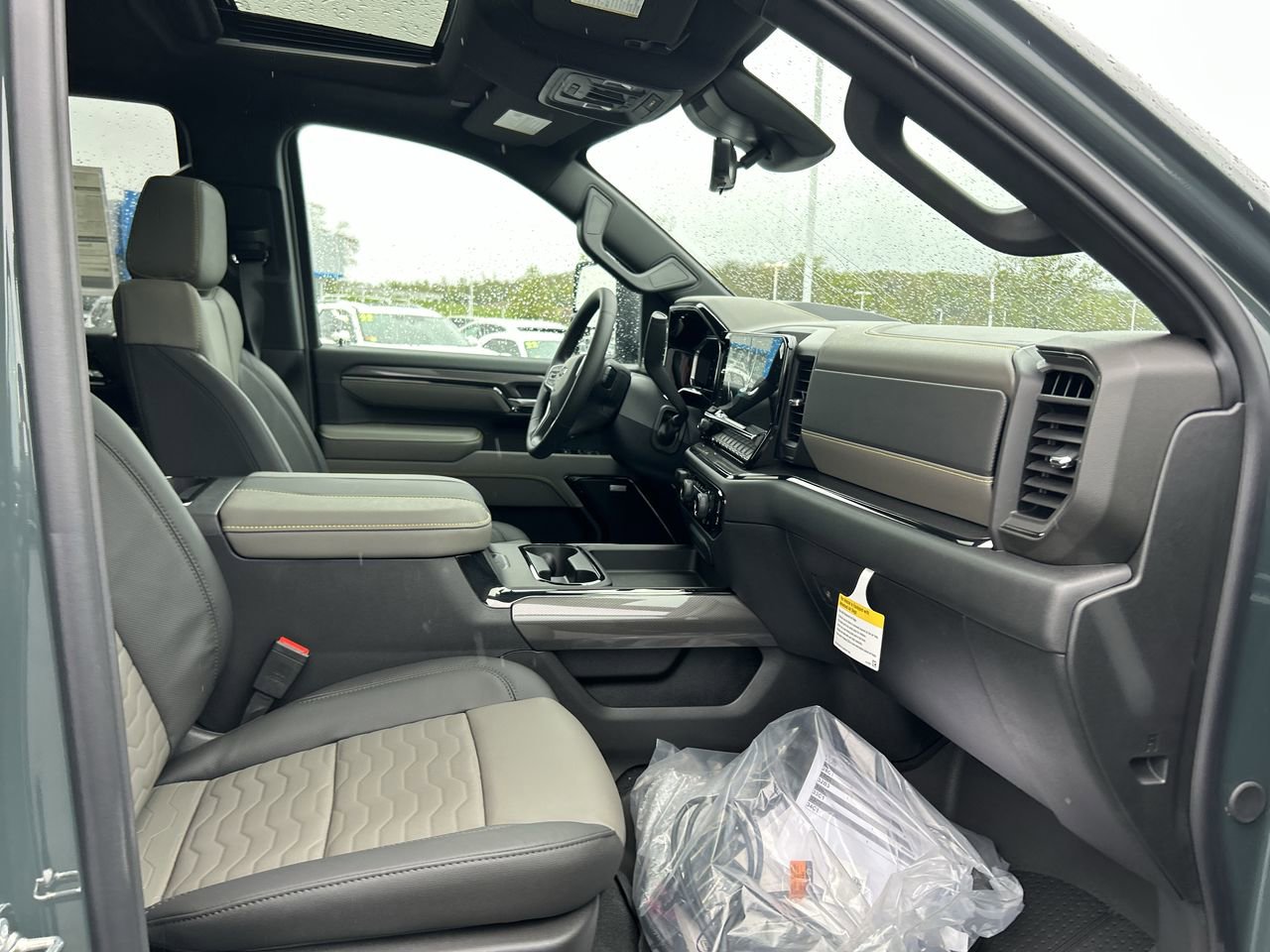 New 2026 Chevrolet Silverado 2500 ZR2 w/ LPO, Dark Essentials Package AWD/4WD image 15