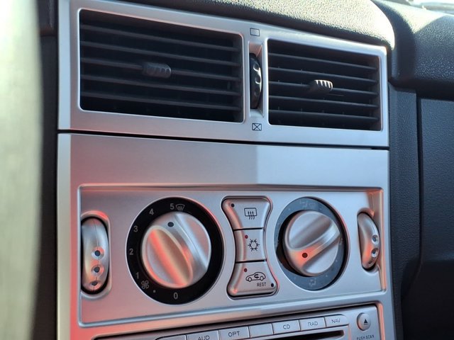 Used 2006 Chrysler Crossfire Limited RWD image 10