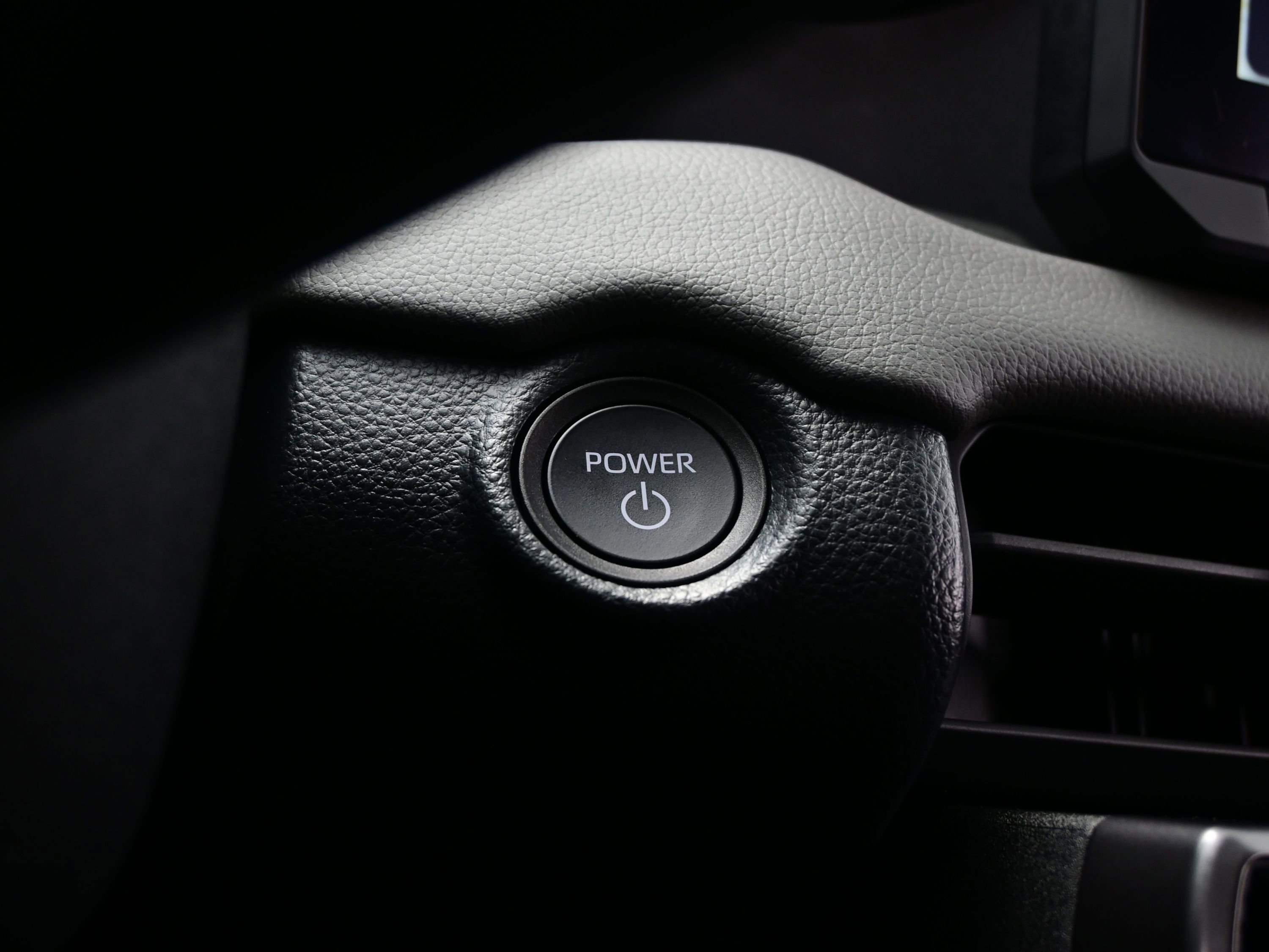 Used 2026 Toyota RAV4 LE AWD/4WD image 22