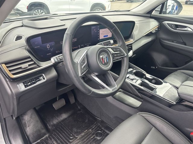 Used 2024 Buick Envision Avenir image 10