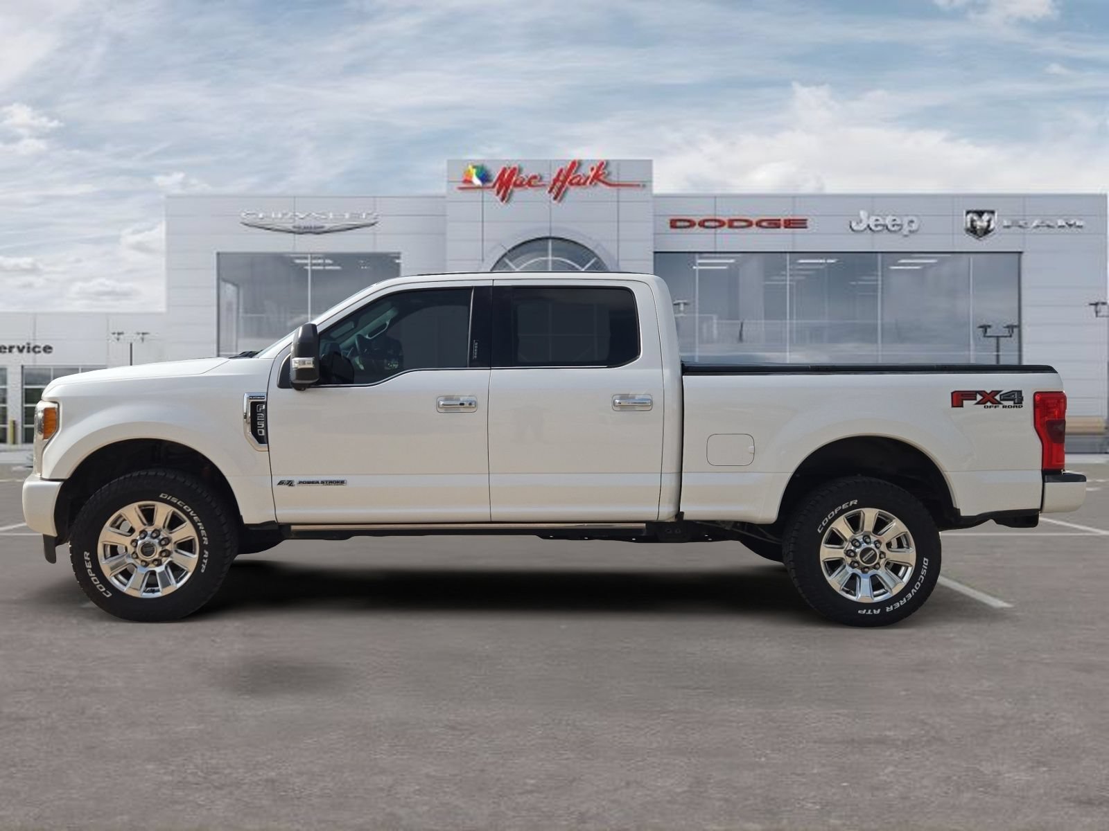 Used 2017 Ford F250 Platinum w/ Platinum Ultimate Package AWD/4WD image 2