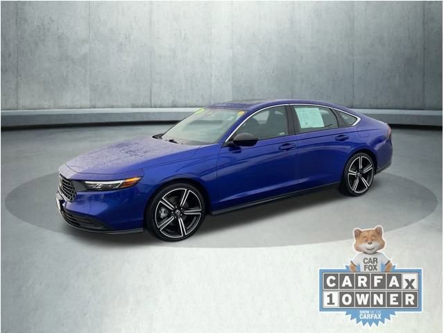 Used 2024 Honda Accord Sport image 3
