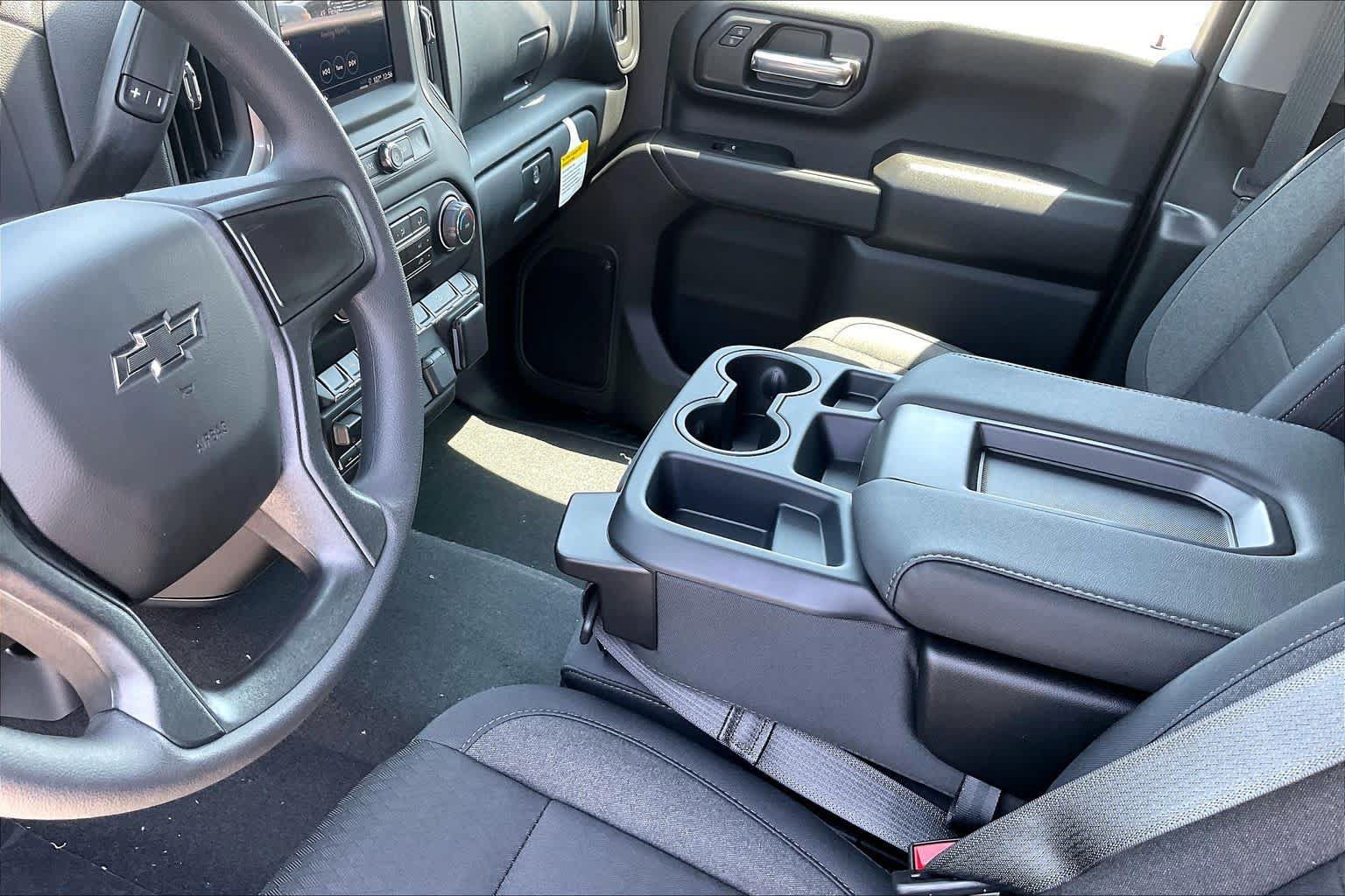 New 2026 Chevrolet Silverado 2500 Custom w/ Custom Value Package AWD/4WD image 8