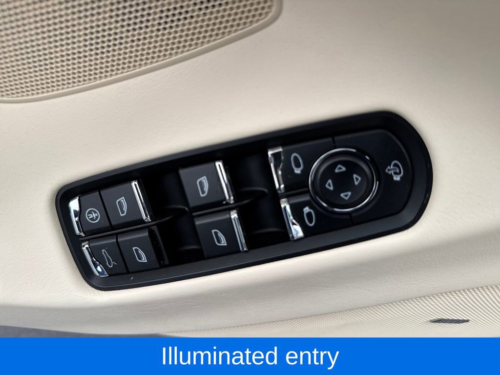 Used 2010 Porsche Panamera S RWD image 12