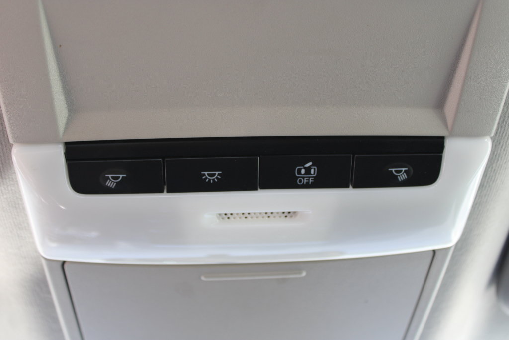 Used 2023 Nissan Sentra SV FWD image 17