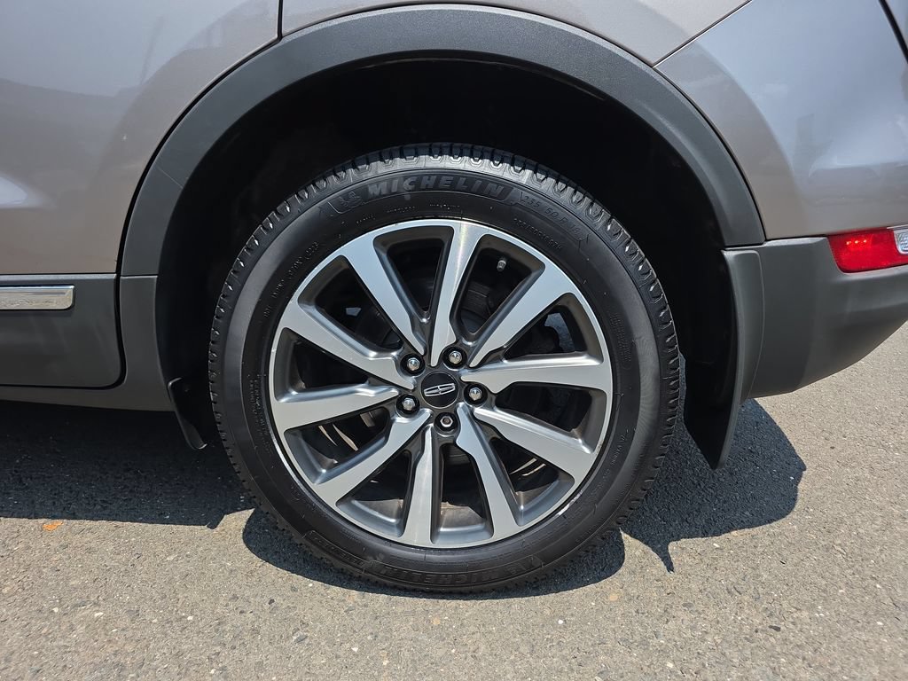 Used 2019 Lincoln MKC Reserve AWD/4WD image 12