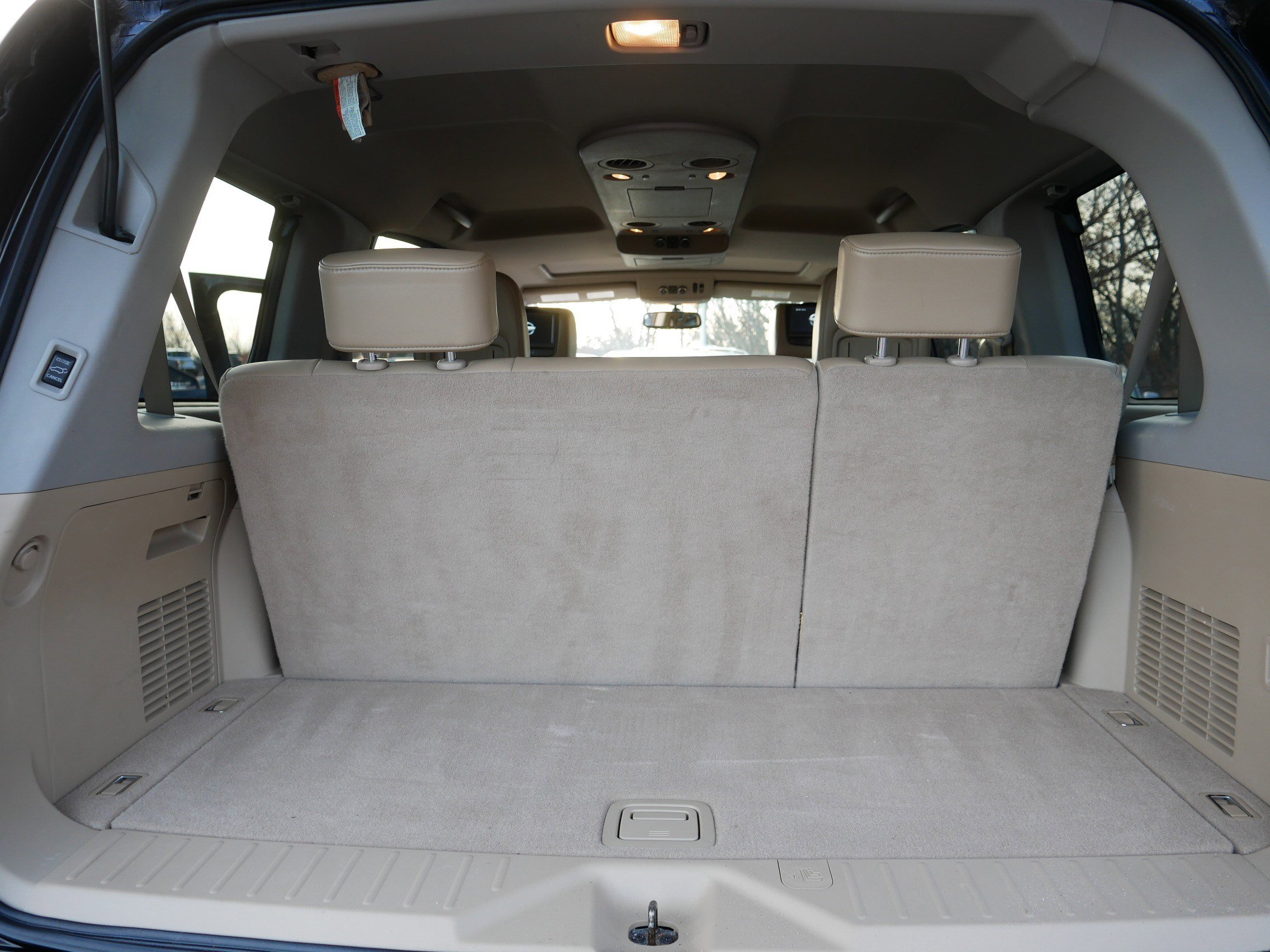 Used 2014 Nissan Armada Platinum w/ 2nd Row Captain Seat Package image 18