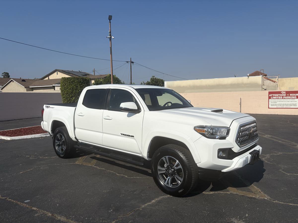 Used 2019 Toyota Tacoma TRD Sport image 38