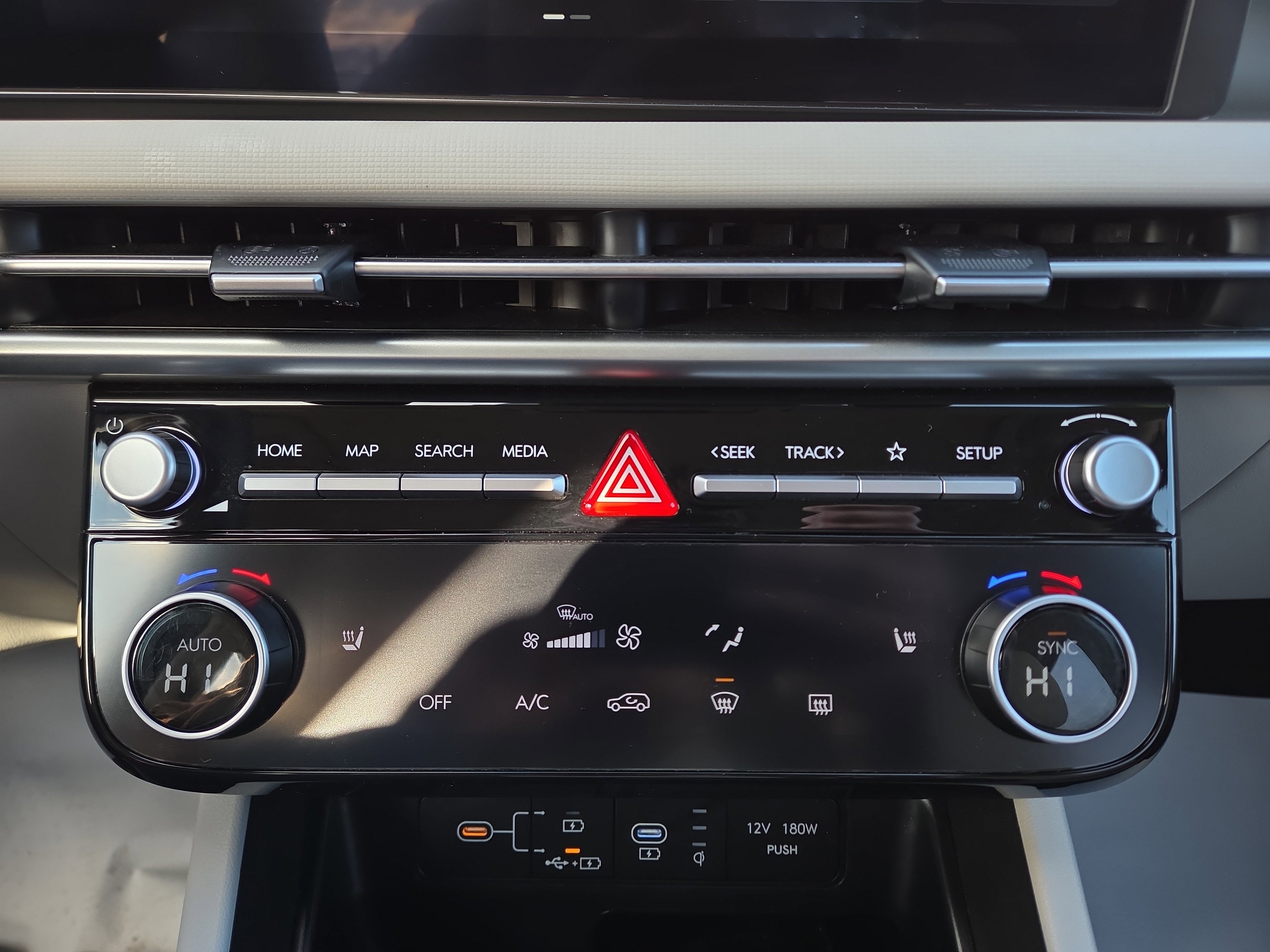 Certified 2025 Hyundai Tucson SEL image 27