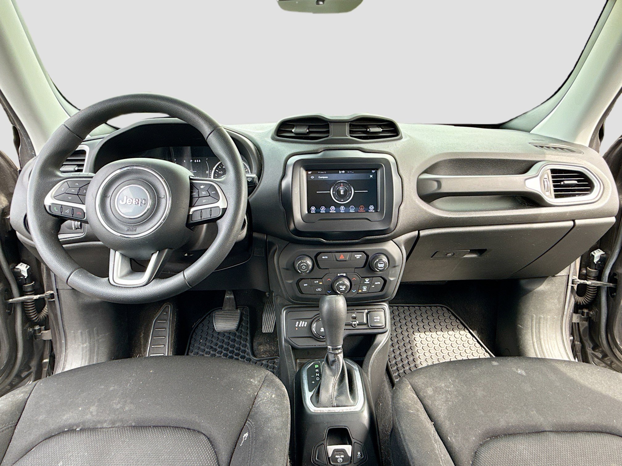 Used 2019 Jeep Renegade Sport w/ Sport Appearance Group AWD/4WD image 3