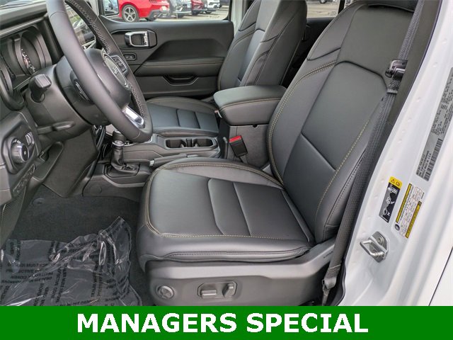 New 2025 Jeep Wrangler Sahara image 11