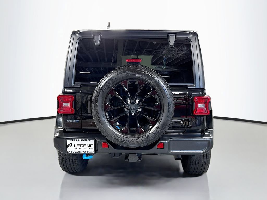 Used 2023 Jeep Wrangler Unlimited Sahara w/ Cold Weather Group AWD/4WD image 8