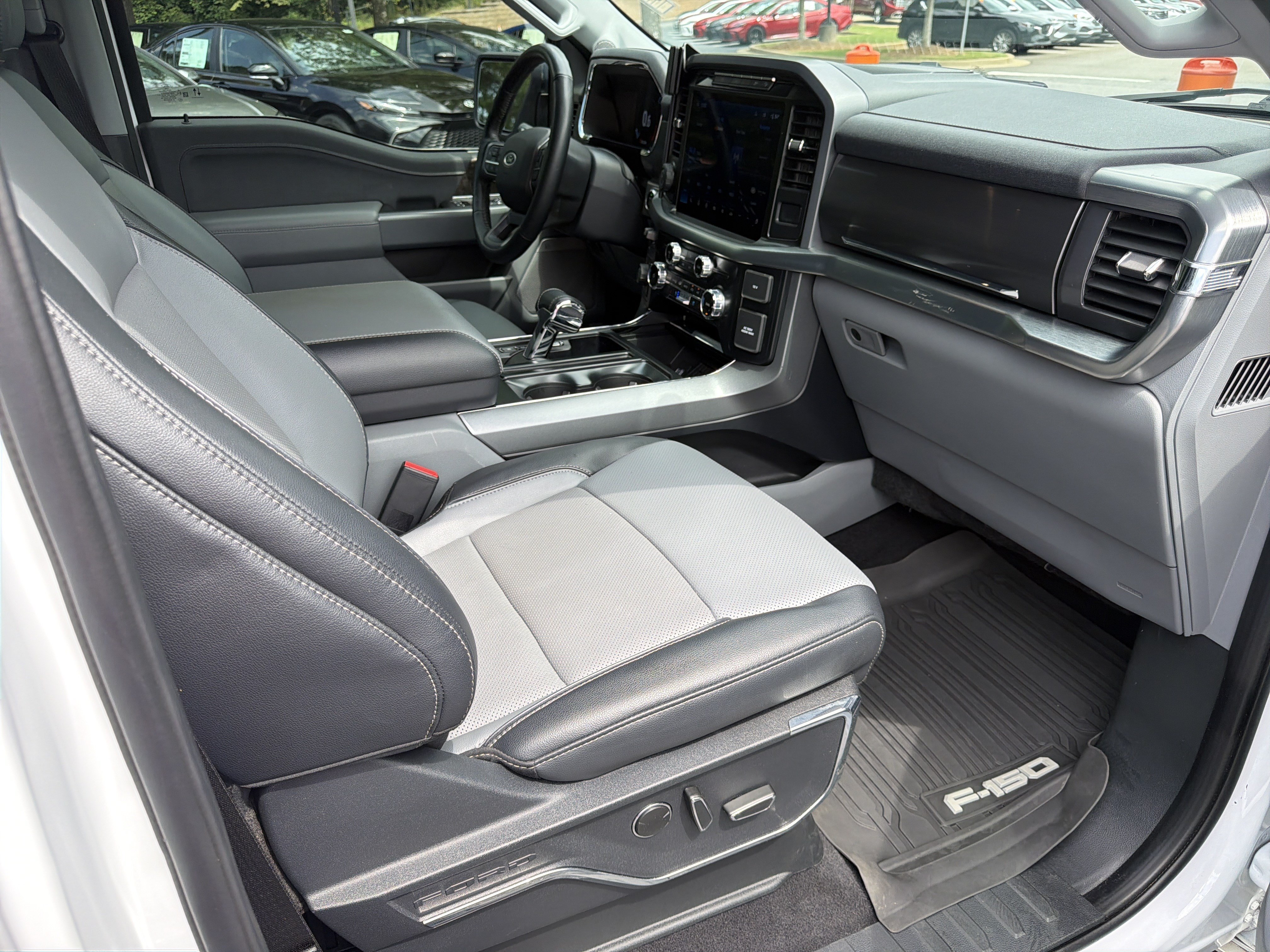 Used 2023 Ford F150 Lariat w/ Equipment Group 502A High AWD/4WD image 13