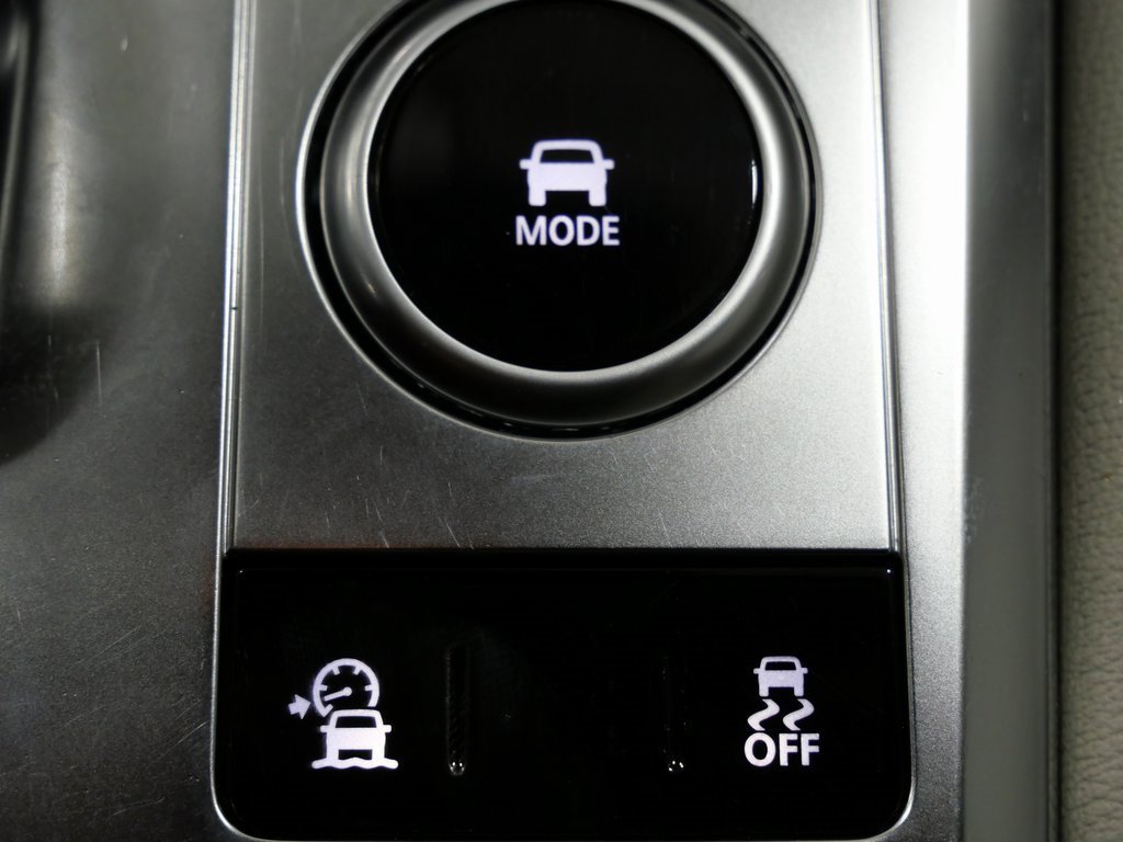 Used 2022 Jaguar F-PACE S image 22