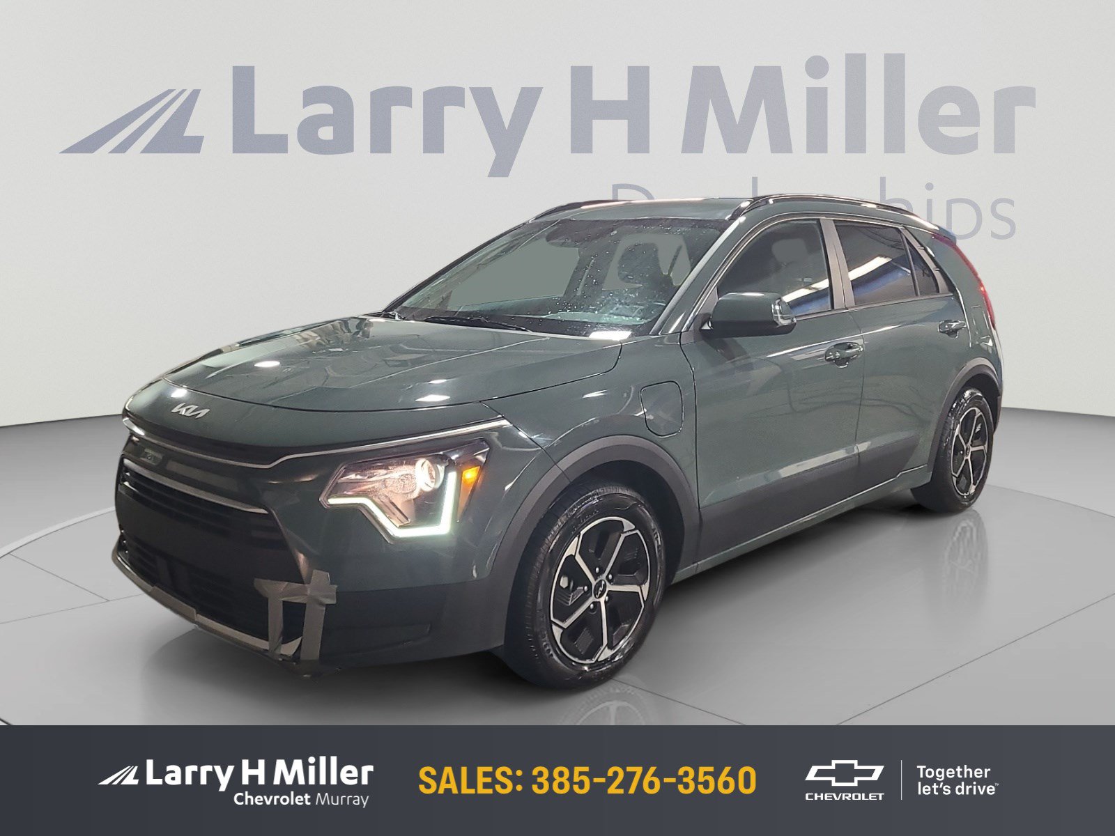 Used 2023 Kia Niro EX w/ EX Cold Weather Package FWD image 1