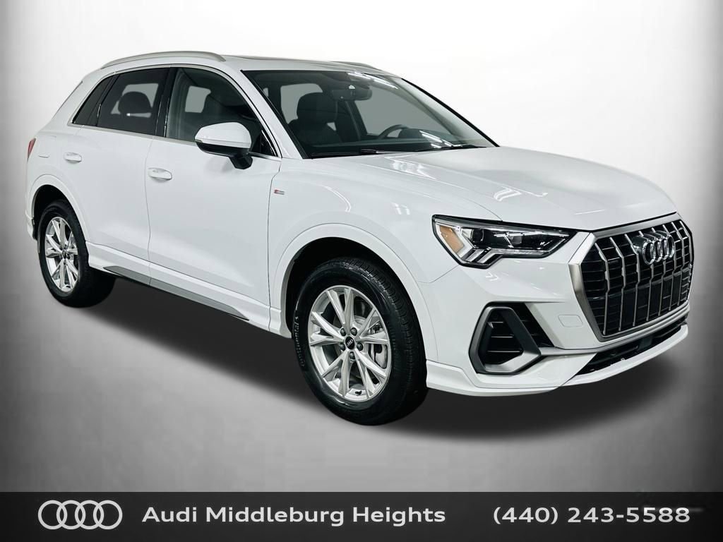Certified 2025 Audi Q3 2.0T Premium w/ Convenience Package