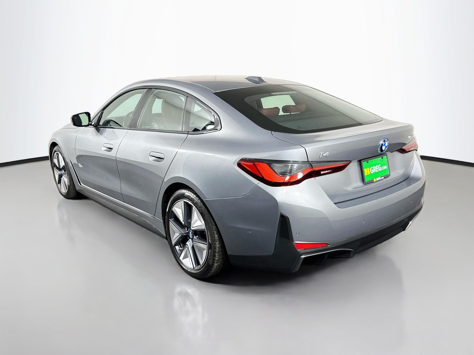 Used 2023 BMW i4 eDrive40 w/ Premium Package RWD image 7