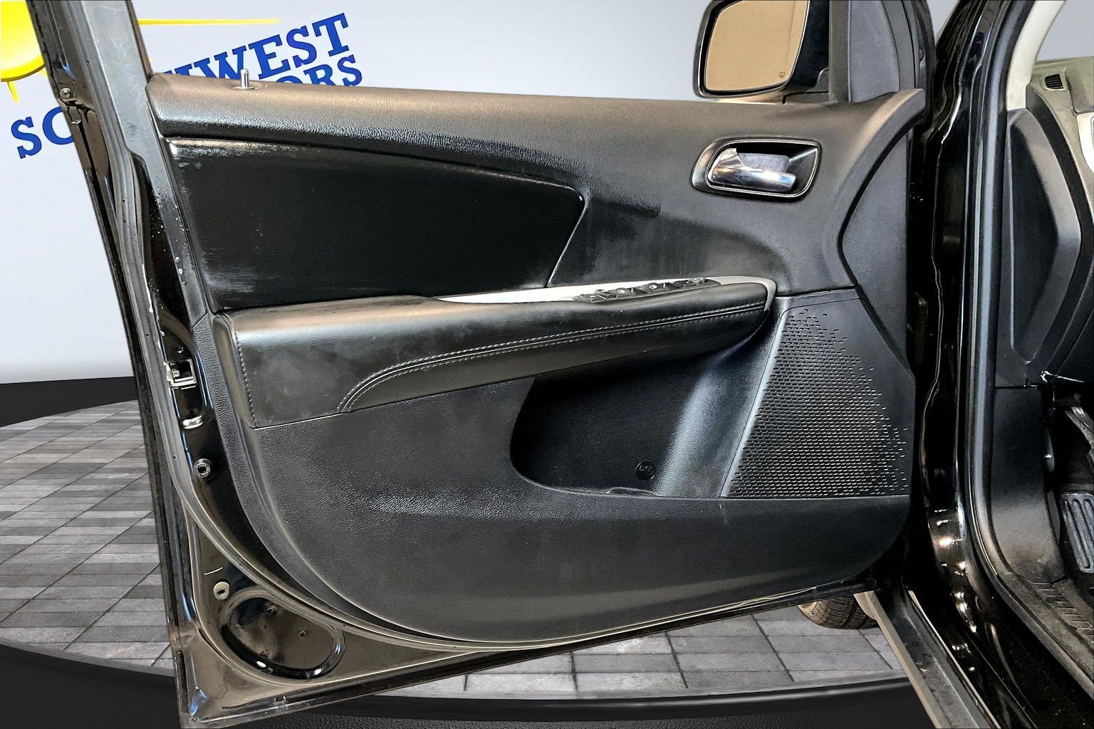 Used 2020 Dodge Journey SE w/ Blacktop Package FWD image 20