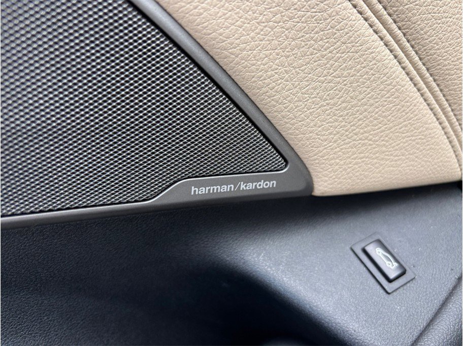 Used 2017 BMW 540i image 25