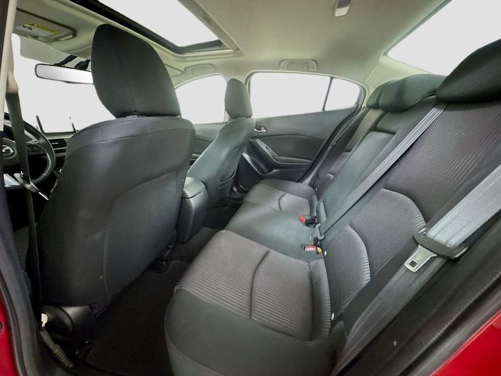 Used 2016 MAZDA MAZDA3 i Touring w/ Popular Equipment Package FWD image 18