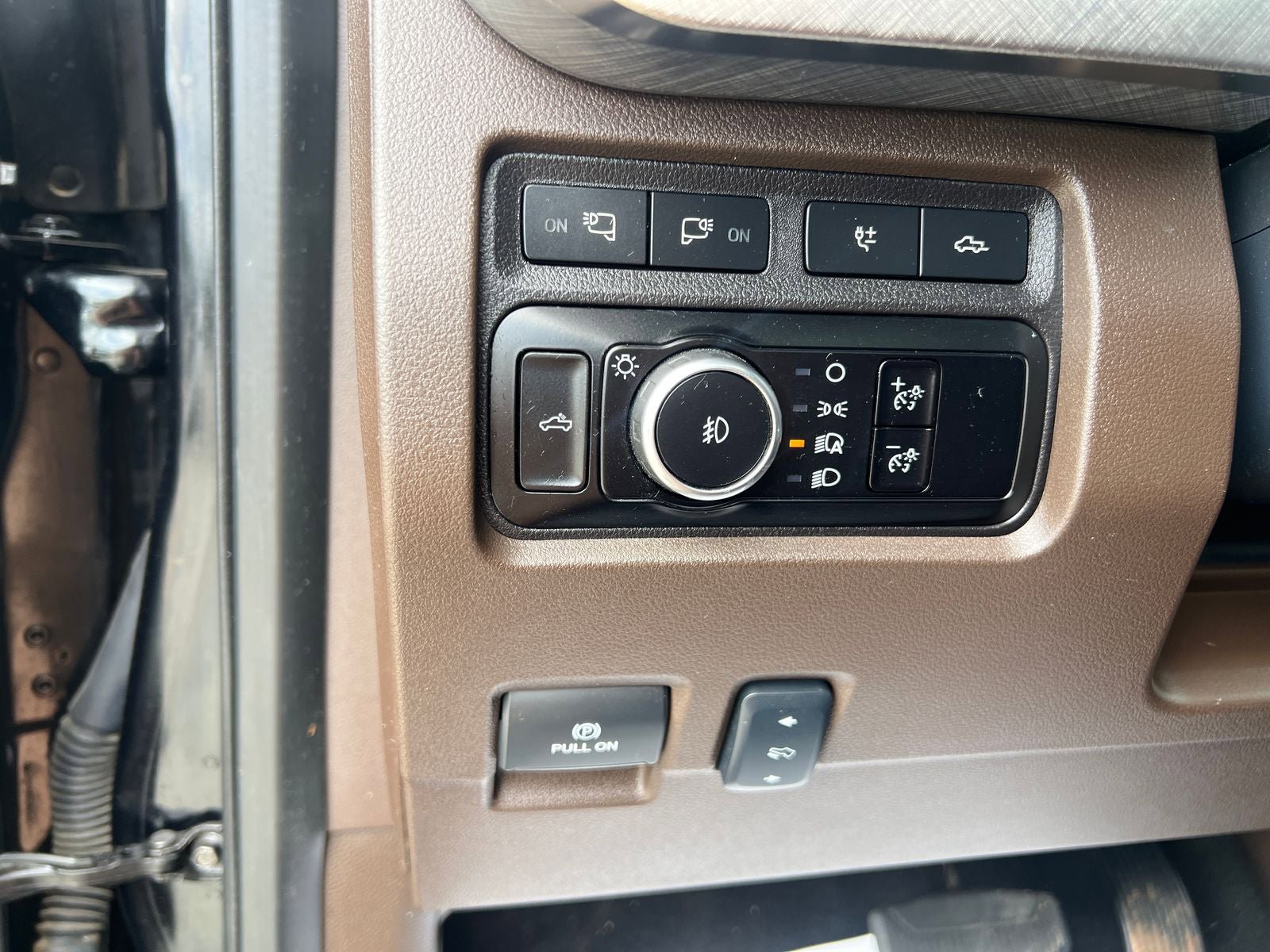 Used 2024 Ford F250 King Ranch w/ Chrome Package AWD/4WD image 6