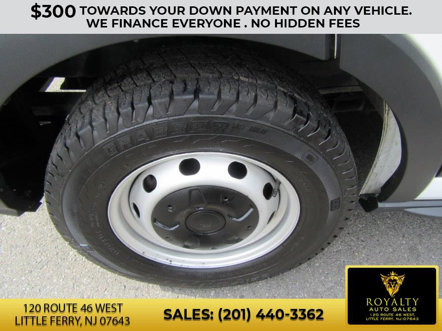 Used 2020 Ford Transit 250 Medium Roof w/ Load Area Protection Package image 10