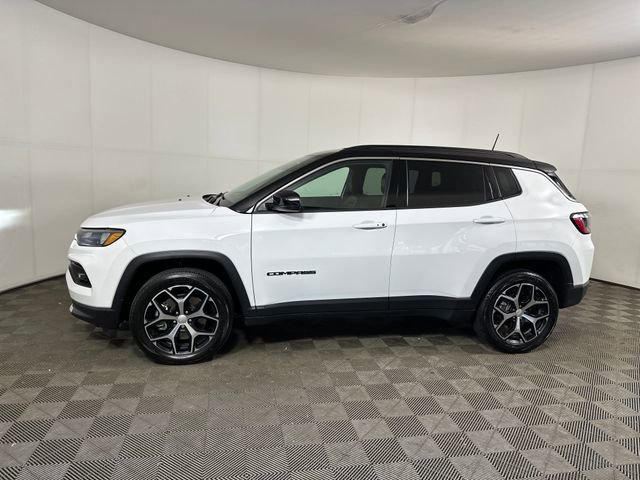 Used 2024 Jeep Compass Limited image 6