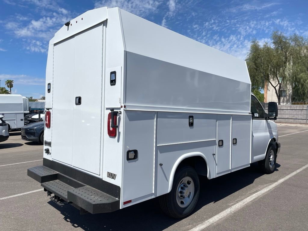 New 2025 Chevrolet Express 3500 w/ Power Convenience Package image 2