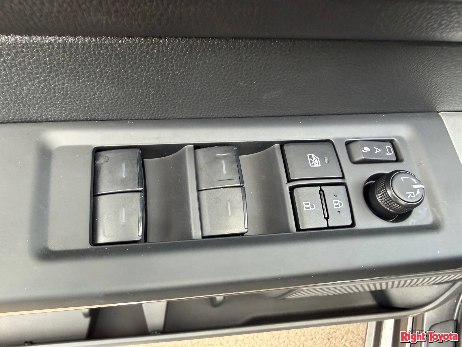 New 2026 Toyota Tundra SR5 AWD/4WD image 15