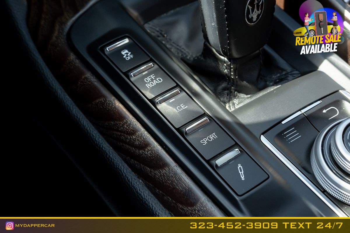 Used 2019 Maserati Levante AWD/4WD image 32